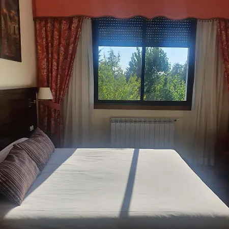 Hotel Pazo De Monterrei 3*