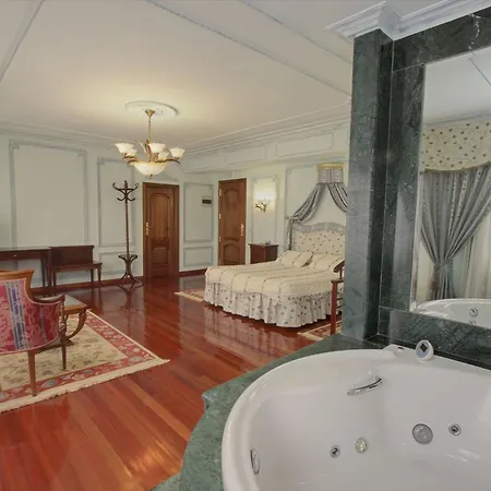 Pazo De Monterrei Hotel 3*