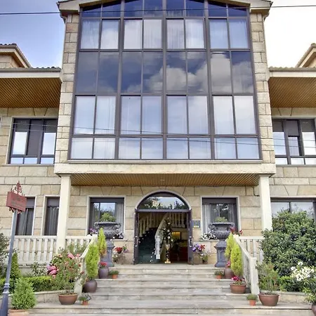 Hotel Pazo De Monterrei 3*