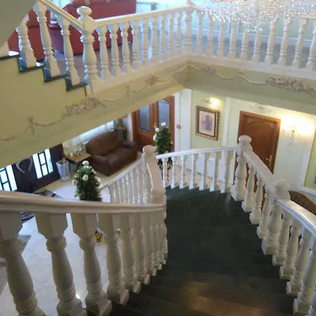 Pazo De Monterrei 3* Ourense