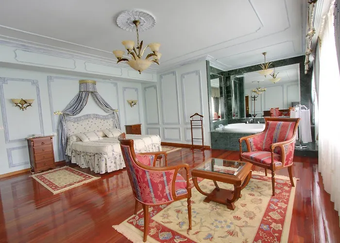 Hotel Pazo De Monterrei 3*