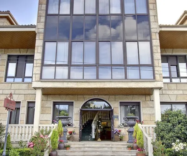 Hotel Pazo De Monterrei 3*
